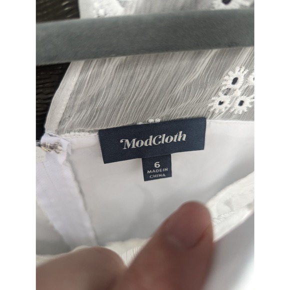 Modcloth Eyelet Lace Mini Dress in White - Picture 8 of 10